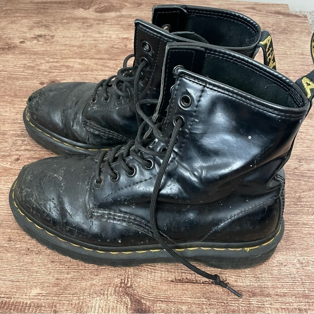 Dr. Martens 1460 Women's Smooth Leather Lace Up Boots Size 7